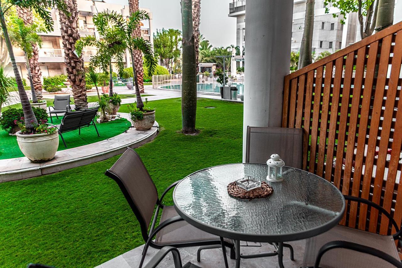 דירת גן פונה לבריכה - Pool Garden View Eilat 아파트 외부 사진